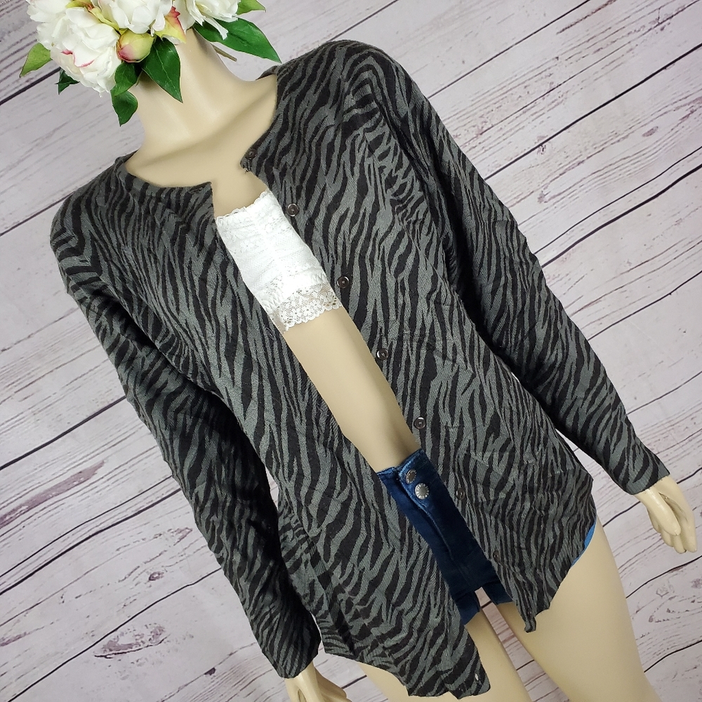 sag harbor animal print large cardigan - Picture 5 of 7